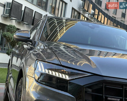 Серый Ауди Q8, объемом двигателя 3 л и пробегом 155 тыс. км за 63000 $, фото 11 на Automoto.ua