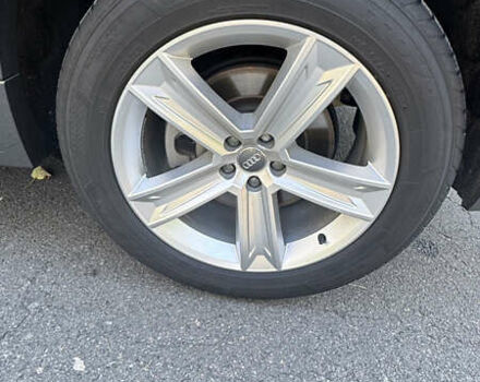 Серый Ауди Q8, объемом двигателя 3 л и пробегом 77 тыс. км за 48900 $, фото 43 на Automoto.ua