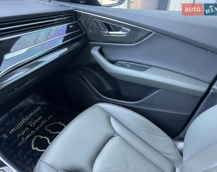 Серый Ауди Q8, объемом двигателя 3 л и пробегом 194 тыс. км за 45900 $, фото 83 на Automoto.ua