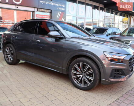 Серый Ауди Q8, объемом двигателя 3 л и пробегом 144 тыс. км за 54900 $, фото 7 на Automoto.ua