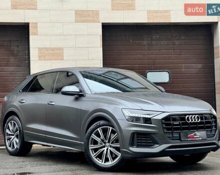 Серый Ауди Q8, объемом двигателя 3 л и пробегом 97 тыс. км за 51900 $, фото 3 на Automoto.ua