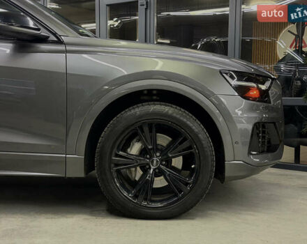 Серый Ауди Q8, объемом двигателя 3 л и пробегом 74 тыс. км за 54500 $, фото 4 на Automoto.ua