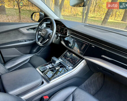 Серый Ауди Q8, объемом двигателя 3 л и пробегом 140 тыс. км за 51300 $, фото 8 на Automoto.ua
