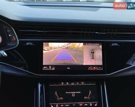 Серый Ауди Q8, объемом двигателя 3 л и пробегом 164 тыс. км за 47500 $, фото 24 на Automoto.ua