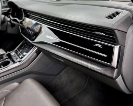 Ауди Q8 2019 в Киеве на Automoto.ua Серый Ауди Q8, объемом двигателя 3 л и пробегом 85 тыс. км за 62000 $, фото 62 на Automoto.ua