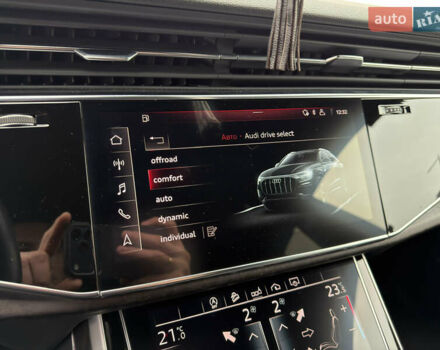 Серый Ауди Q8, объемом двигателя 3 л и пробегом 127 тыс. км за 47999 $, фото 47 на Automoto.ua