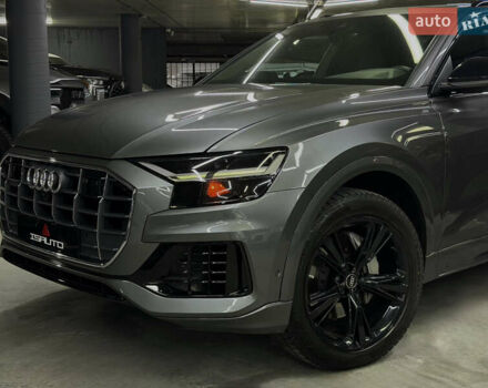 Серый Ауди Q8, объемом двигателя 3 л и пробегом 74 тыс. км за 54500 $, фото 6 на Automoto.ua