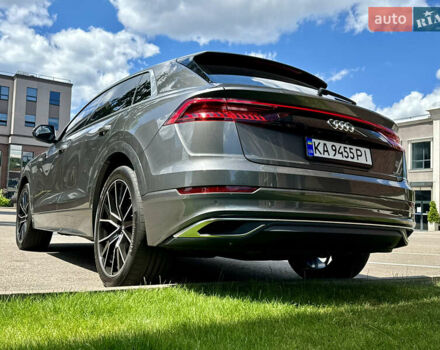 Сірий Ауді Q8, об'ємом двигуна 3 л та пробігом 140 тис. км за 54500 $, фото 4 на Automoto.ua