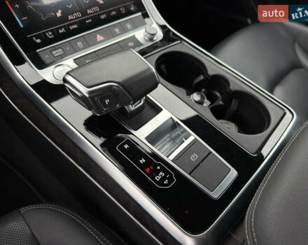 Серый Ауди Q8, объемом двигателя 3 л и пробегом 127 тыс. км за 47999 $, фото 52 на Automoto.ua