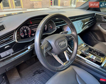 Серый Ауди Q8, объемом двигателя 3 л и пробегом 150 тыс. км за 40900 $, фото 14 на Automoto.ua