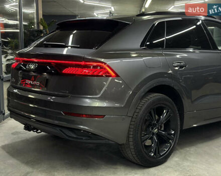 Серый Ауди Q8, объемом двигателя 3 л и пробегом 74 тыс. км за 54500 $, фото 16 на Automoto.ua