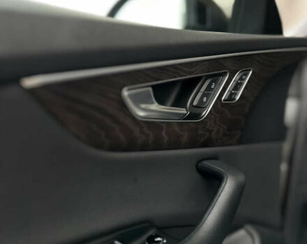 Серый Ауди Q8, объемом двигателя 3 л и пробегом 92 тыс. км за 55000 $, фото 20 на Automoto.ua