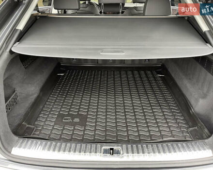 Сірий Ауді Q8, об'ємом двигуна 3 л та пробігом 139 тис. км за 44000 $, фото 36 на Automoto.ua