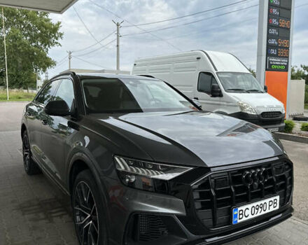 Серый Ауди Q8, объемом двигателя 3 л и пробегом 92 тыс. км за 55000 $, фото 1 на Automoto.ua