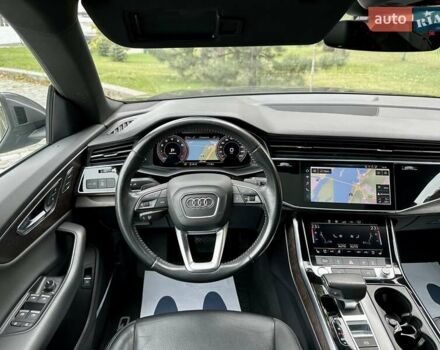 Серый Ауди Q8, объемом двигателя 3 л и пробегом 125 тыс. км за 48999 $, фото 127 на Automoto.ua