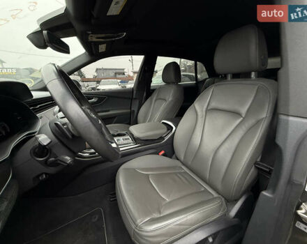 Сірий Ауді Q8, об'ємом двигуна 3 л та пробігом 84 тис. км за 34700 $, фото 7 на Automoto.ua