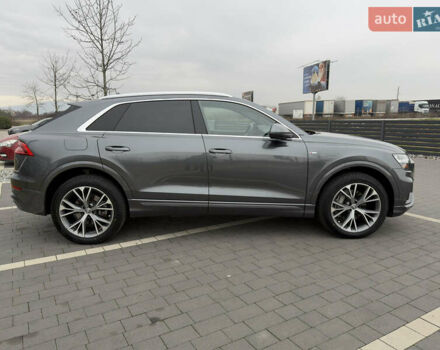 Серый Ауди Q8, объемом двигателя 3 л и пробегом 127 тыс. км за 47999 $, фото 3 на Automoto.ua