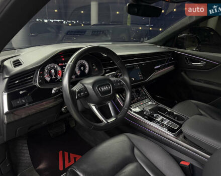 Серый Ауди Q8, объемом двигателя 3 л и пробегом 84 тыс. км за 53000 $, фото 17 на Automoto.ua