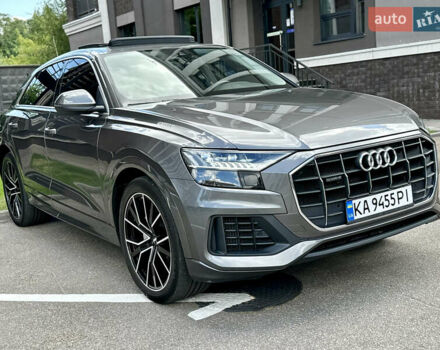 Сірий Ауді Q8, об'ємом двигуна 3 л та пробігом 140 тис. км за 54500 $, фото 20 на Automoto.ua