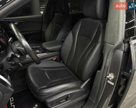 Серый Ауди Q8, объемом двигателя 3 л и пробегом 84 тыс. км за 53000 $, фото 16 на Automoto.ua