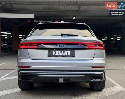 Серый Ауди Q8, объемом двигателя 3 л и пробегом 103 тыс. км за 46500 $, фото 7 на Automoto.ua