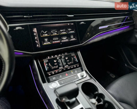 Сірий Ауді Q8, об'ємом двигуна 3 л та пробігом 139 тис. км за 44000 $, фото 14 на Automoto.ua