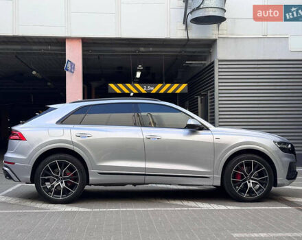 Серый Ауди Q8, объемом двигателя 3 л и пробегом 103 тыс. км за 46500 $, фото 11 на Automoto.ua