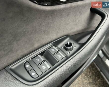 Сірий Ауді Q8, об'ємом двигуна 2.97 л та пробігом 78 тис. км за 65099 $, фото 42 на Automoto.ua