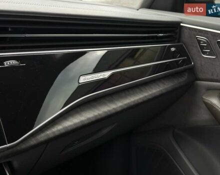 Серый Ауди Q8, объемом двигателя 3 л и пробегом 122 тыс. км за 56500 $, фото 43 на Automoto.ua