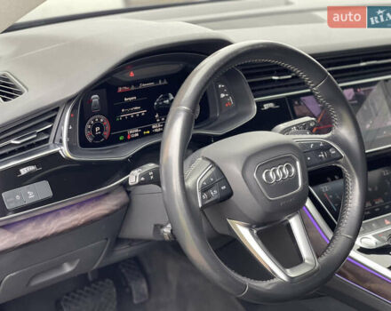 Сірий Ауді Q8, об'ємом двигуна 3 л та пробігом 139 тис. км за 44000 $, фото 19 на Automoto.ua