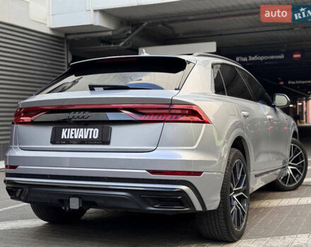 Серый Ауди Q8, объемом двигателя 3 л и пробегом 103 тыс. км за 46500 $, фото 9 на Automoto.ua