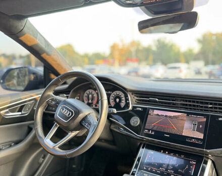 Серый Ауди Q8, объемом двигателя 3 л и пробегом 97 тыс. км за 48500 $, фото 13 на Automoto.ua