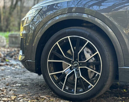 Серый Ауди Q8, объемом двигателя 3 л и пробегом 140 тыс. км за 51300 $, фото 12 на Automoto.ua