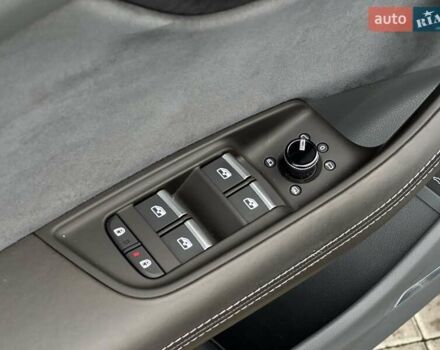 Серый Ауди Q8, объемом двигателя 3 л и пробегом 122 тыс. км за 56500 $, фото 36 на Automoto.ua