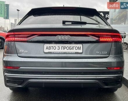 Сірий Ауді Q8, об'ємом двигуна 2.97 л та пробігом 78 тис. км за 65099 $, фото 5 на Automoto.ua