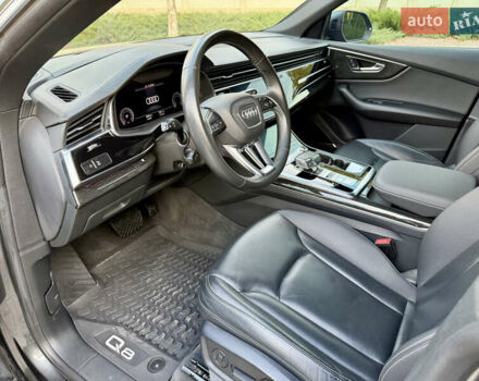 Серый Ауди Q8, объемом двигателя 3 л и пробегом 91 тыс. км за 58000 $, фото 28 на Automoto.ua