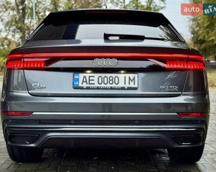 Ауді Q8 2019 у Дніпро (Дніпропетровську) на Automoto.ua Сірий Ауді Q8, об'ємом двигуна 2.97 л та пробігом 120 тис. км за 60500 $, фото 15 на Automoto.ua