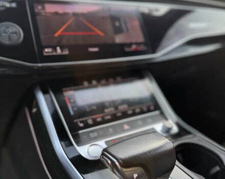 Серый Ауди Q8, объемом двигателя 3 л и пробегом 97 тыс. км за 48500 $, фото 18 на Automoto.ua