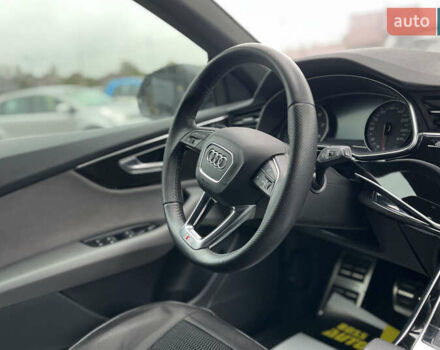 Сірий Ауді Q8, об'ємом двигуна 3 л та пробігом 85 тис. км за 55900 $, фото 29 на Automoto.ua