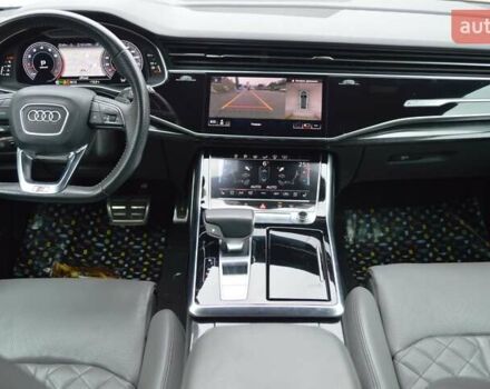 Серый Ауди Q8, объемом двигателя 3 л и пробегом 111 тыс. км за 54900 $, фото 27 на Automoto.ua