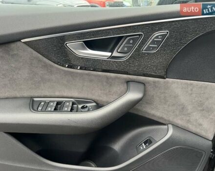 Сірий Ауді Q8, об'ємом двигуна 2.97 л та пробігом 78 тис. км за 65099 $, фото 44 на Automoto.ua