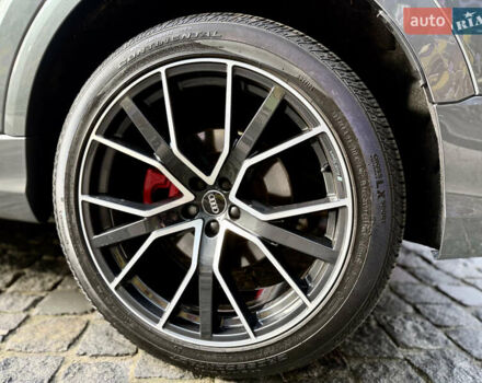 Серый Ауди Q8, объемом двигателя 3 л и пробегом 95 тыс. км за 57000 $, фото 7 на Automoto.ua