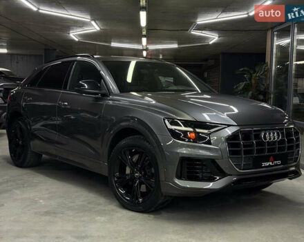 Серый Ауди Q8, объемом двигателя 3 л и пробегом 74 тыс. км за 54500 $, фото 1 на Automoto.ua
