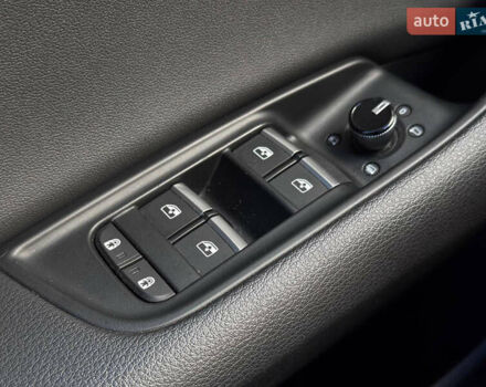 Серый Ауди Q8, объемом двигателя 3 л и пробегом 103 тыс. км за 46500 $, фото 34 на Automoto.ua