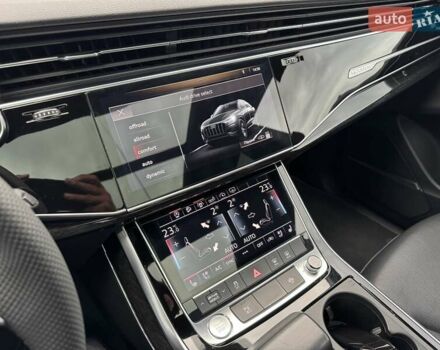 Серый Ауди Q8, объемом двигателя 3 л и пробегом 142 тыс. км за 44900 $, фото 87 на Automoto.ua