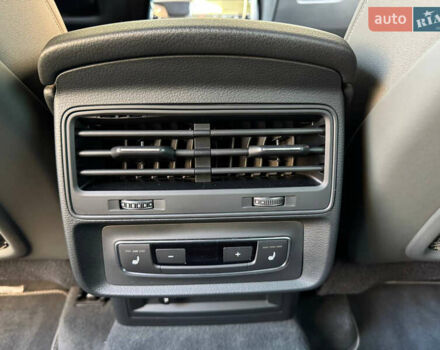 Серый Ауди Q8, объемом двигателя 3 л и пробегом 150 тыс. км за 40900 $, фото 27 на Automoto.ua