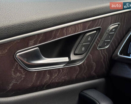 Серый Ауди Q8, объемом двигателя 3 л и пробегом 103 тыс. км за 46500 $, фото 32 на Automoto.ua