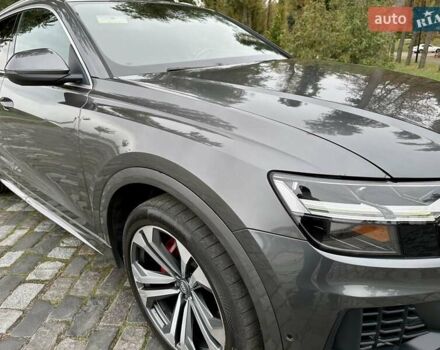 Серый Ауди Q8, объемом двигателя 3 л и пробегом 125 тыс. км за 48999 $, фото 7 на Automoto.ua