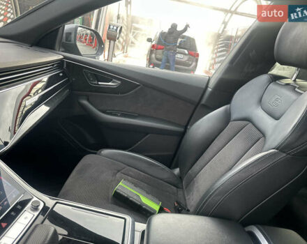 Сірий Ауді Q8, об'ємом двигуна 2.97 л та пробігом 130 тис. км за 65000 $, фото 9 на Automoto.ua