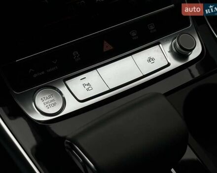 Серый Ауди Q8, объемом двигателя 3 л и пробегом 122 тыс. км за 56500 $, фото 53 на Automoto.ua